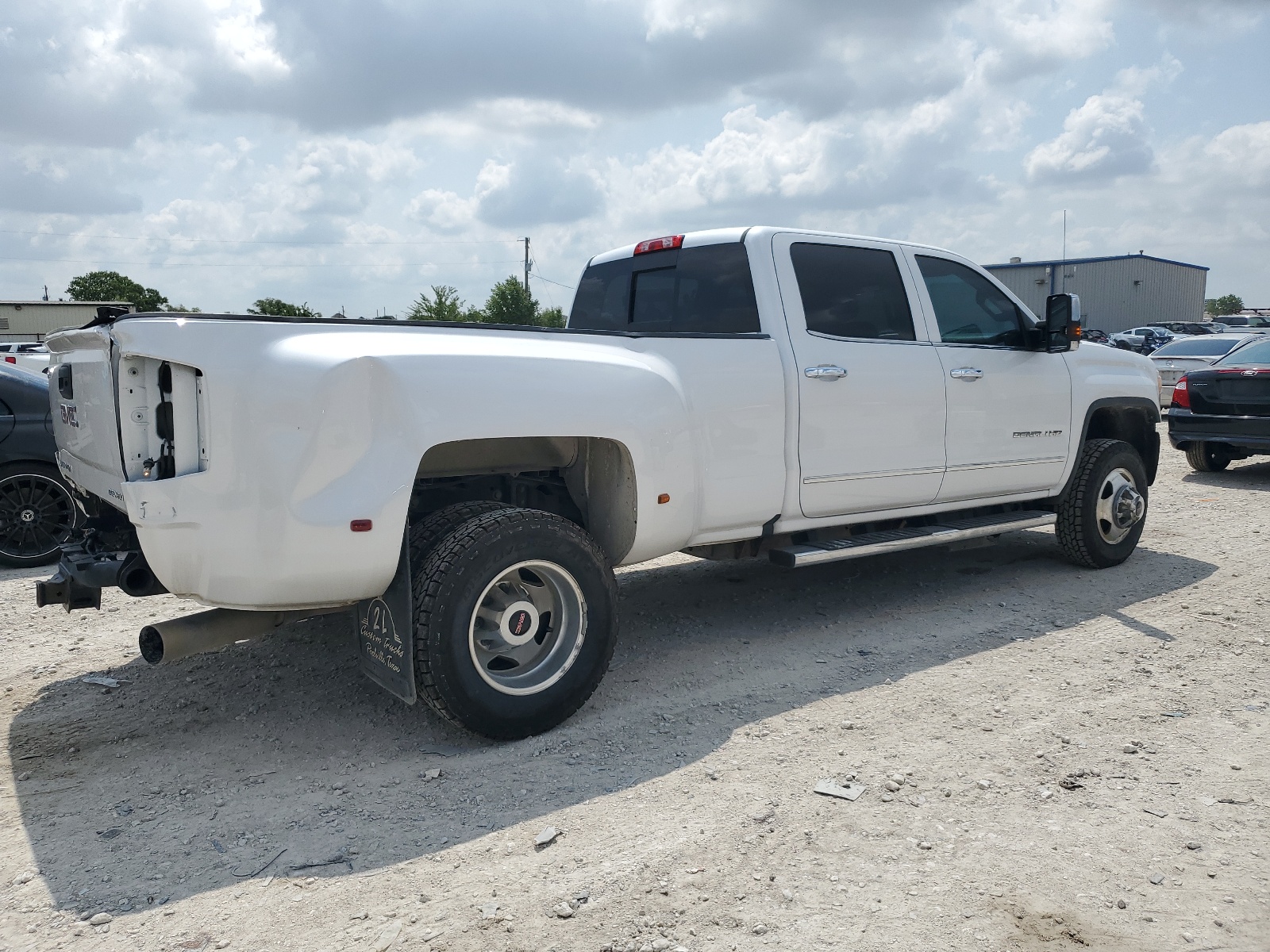 2019 GMC Sierra K3500 Denali vin: 1GT42WEY9KF138231