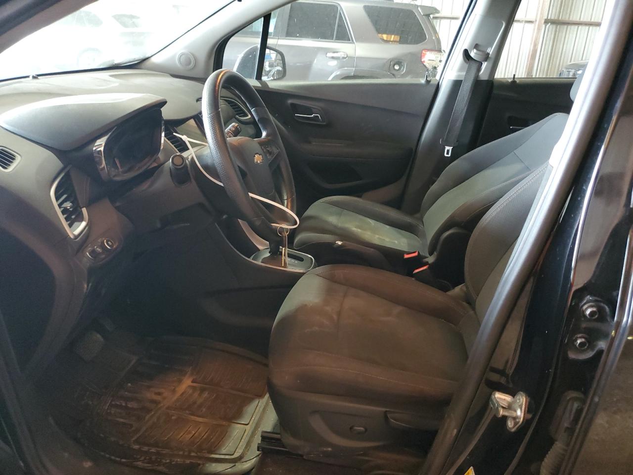 2018 Chevrolet Trax Ls VIN: 3GNCJKSB0JL290675 Lot: 64069704