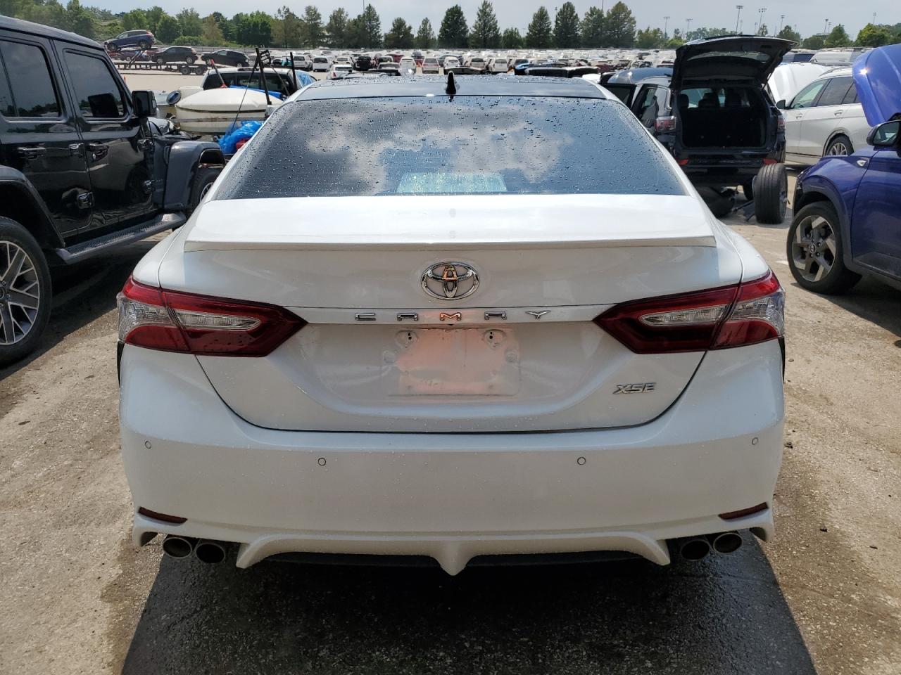 4T1BZ1HK1JU020600 2018 Toyota Camry Xse