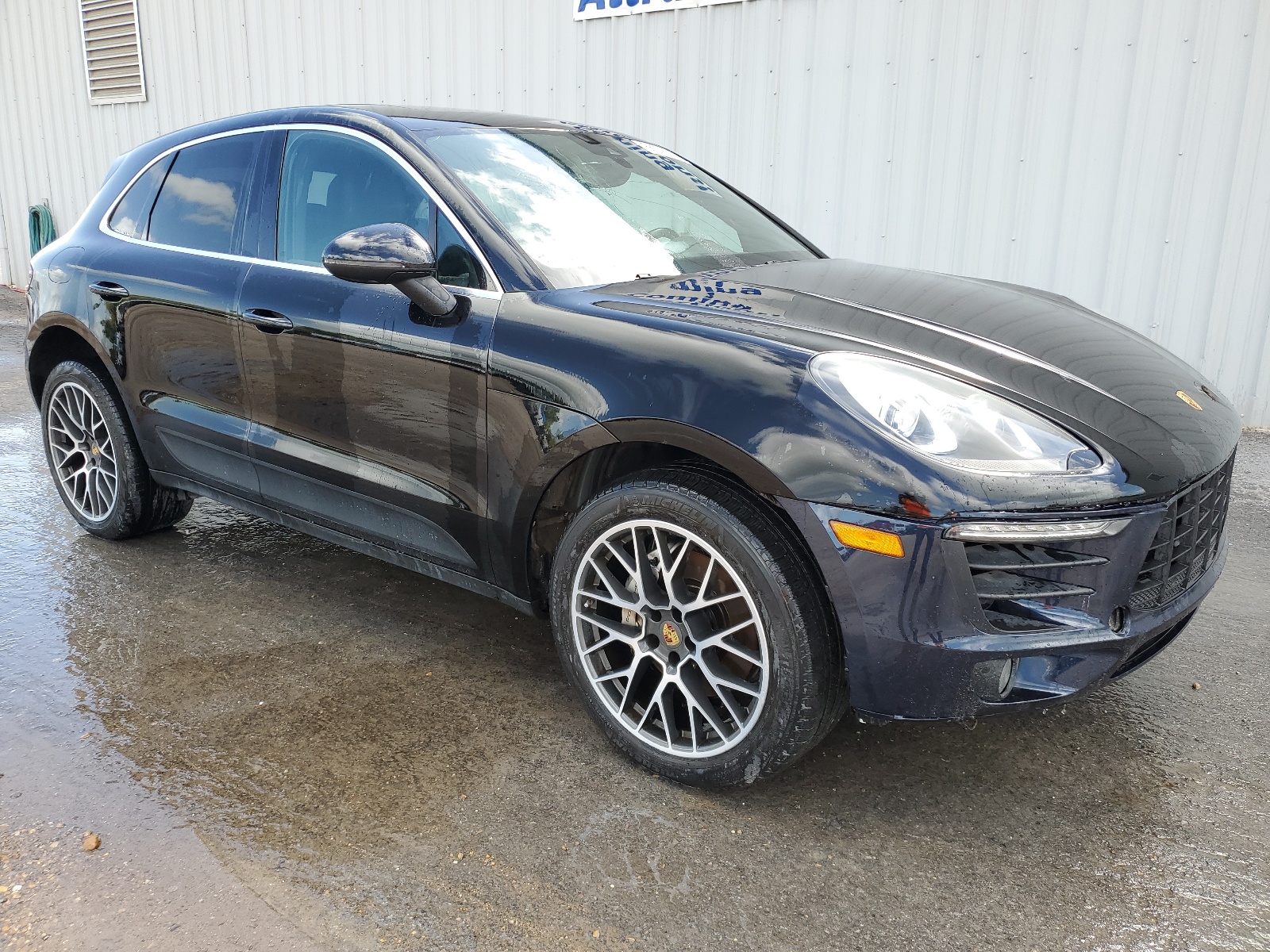 2017 Porsche Macan S vin: WP1AB2A56HLB16252