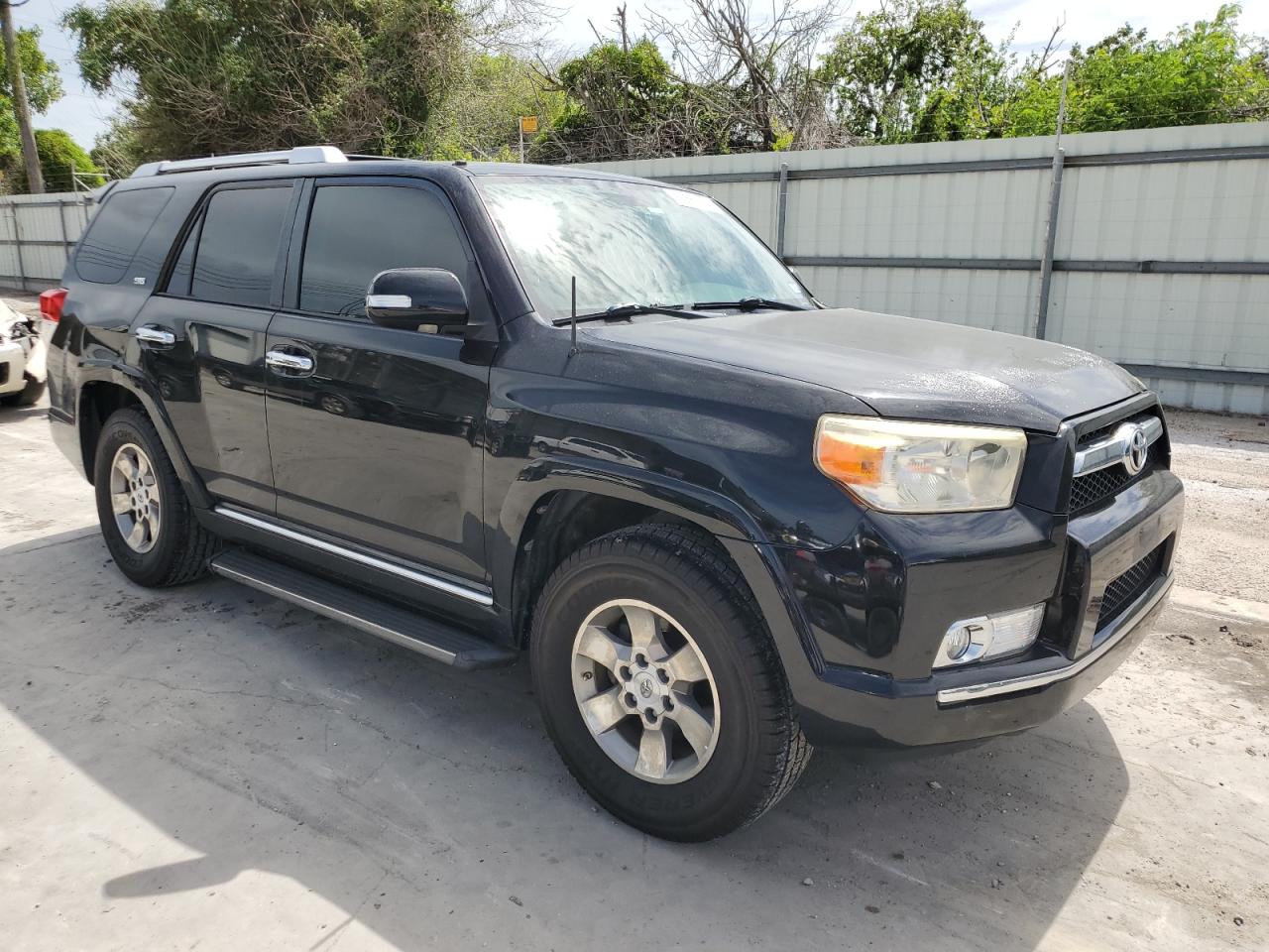 2011 Toyota 4Runner Sr5 VIN: JTEZU5JR3B5015566 Lot: 63560704