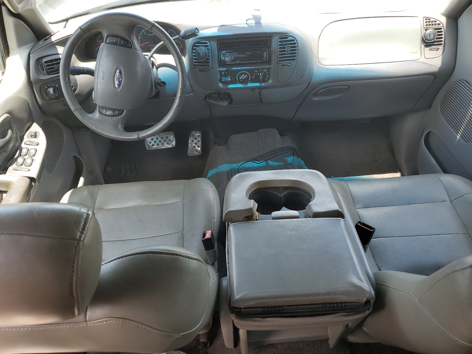 1FTRW07L61KB37665 2001 Ford F150 Supercrew