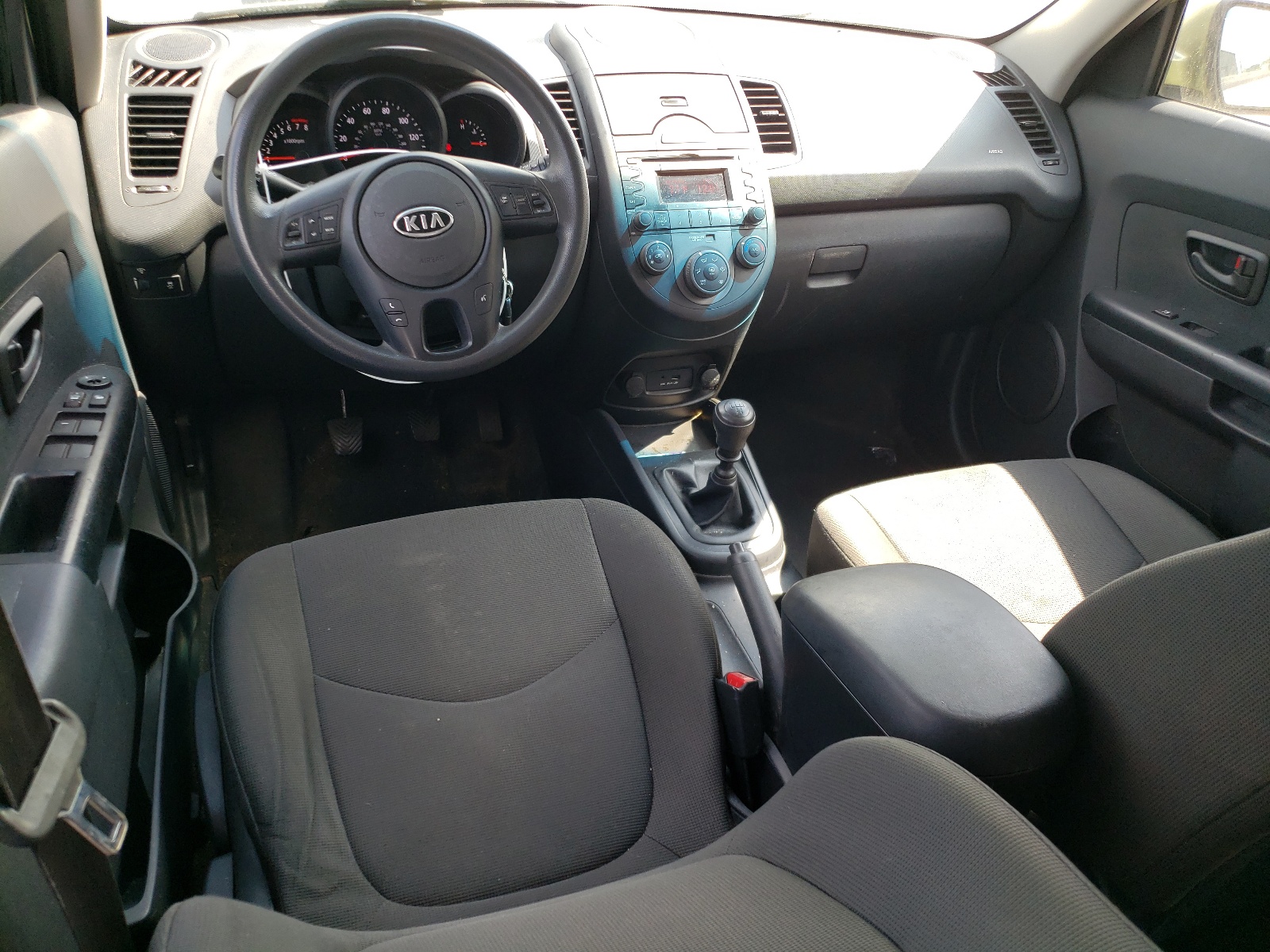 KNDJT2A25A7030191 2010 Kia Soul +