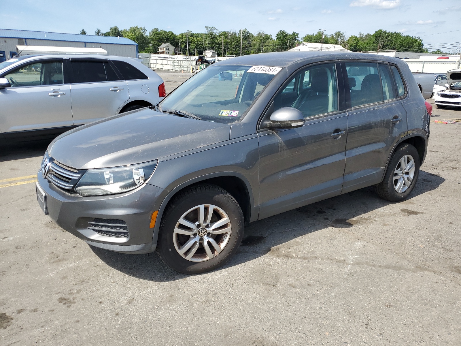 2012 Volkswagen Tiguan S vin: WVGBV7AX3CW000862