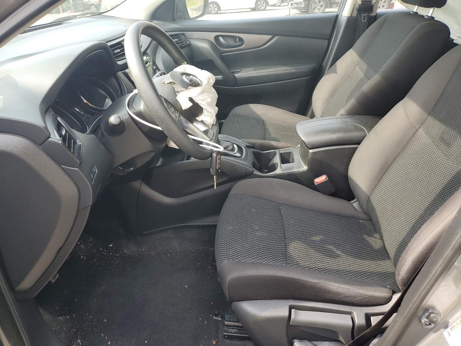 JN1BJ1CR7JW203510 2018 Nissan Rogue Sport S