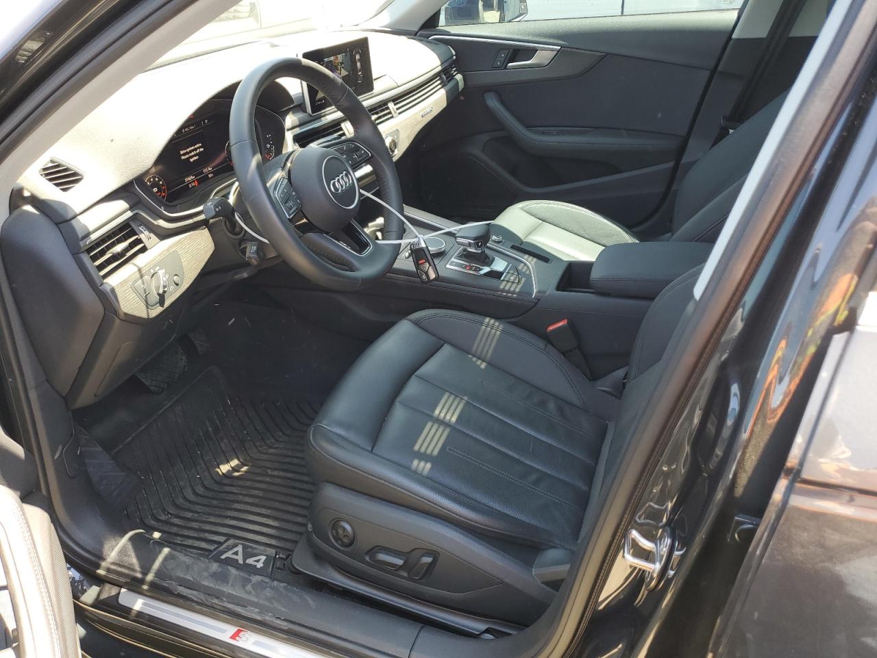 2019 Audi A4 Premium Plus VIN: WAUENAF49KN013551 Lot: 64239494