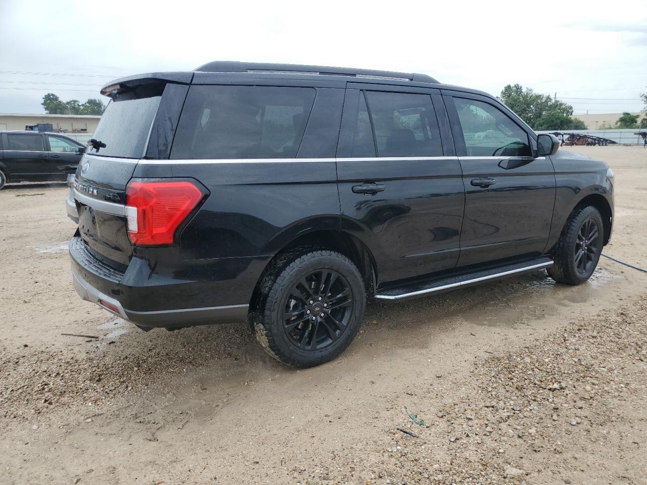 2022 Ford Expedition - Image 3