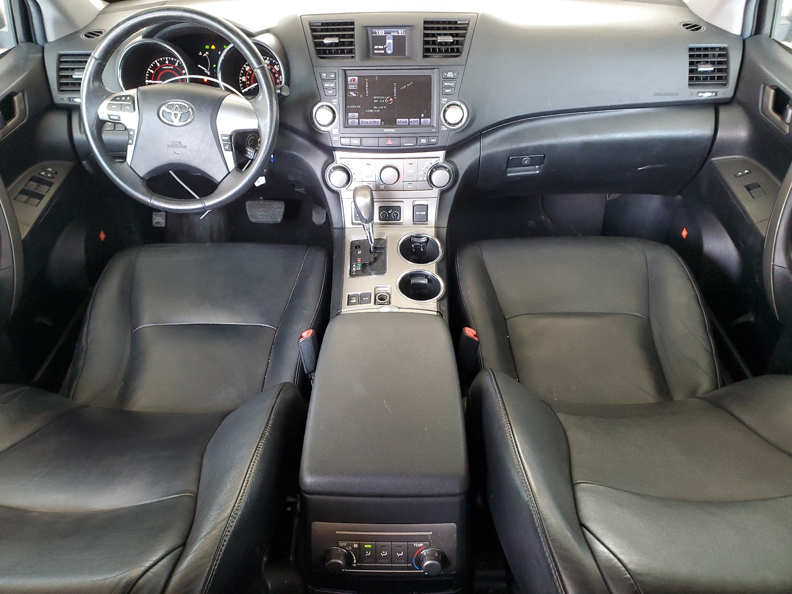 5TDBK3EH5BS076235 2011 Toyota Highlander Base