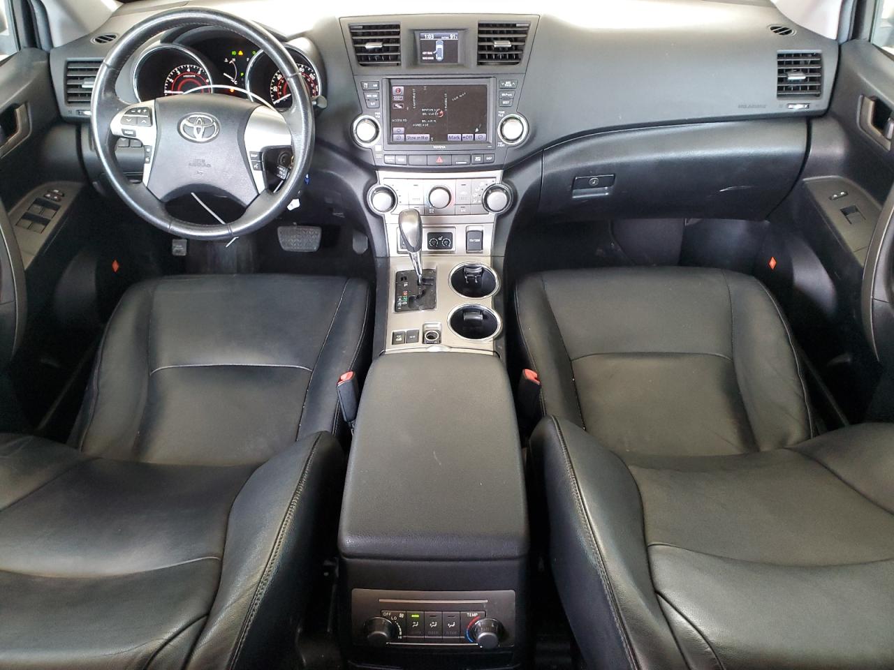 2011 Toyota Highlander Base VIN: 5TDBK3EH5BS076235 Lot: 63700704