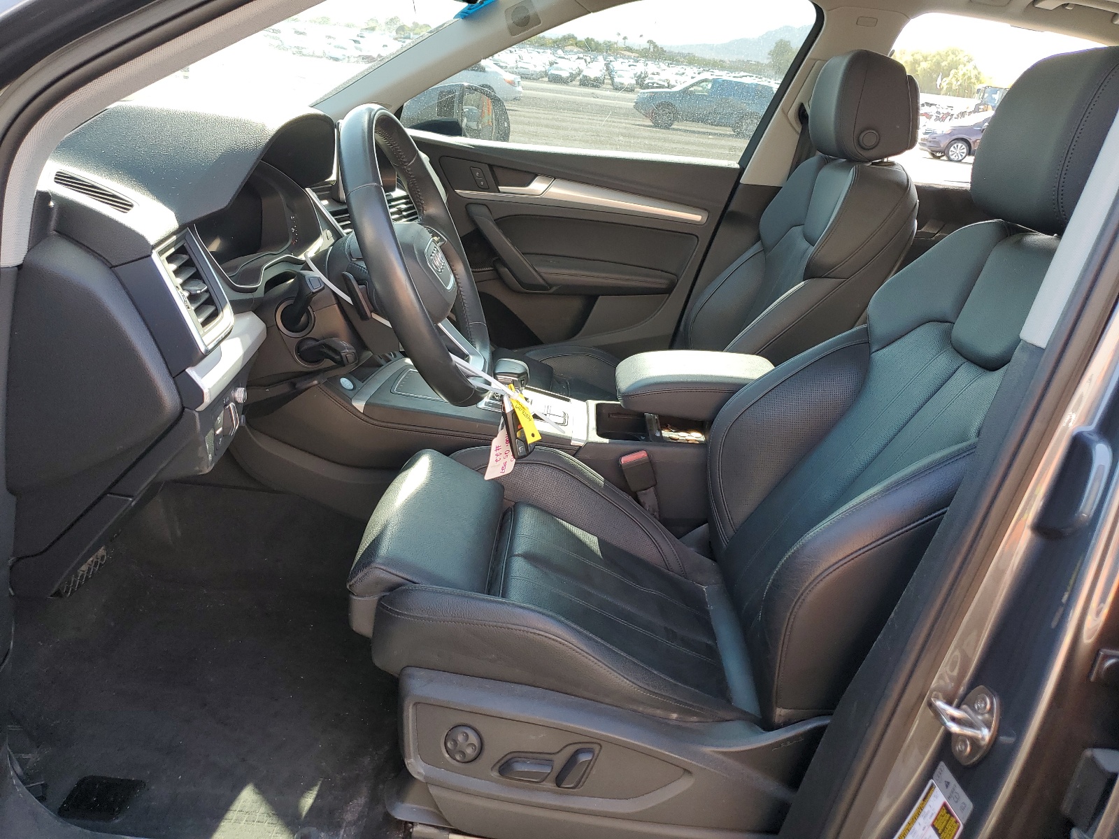 WA1CNAFY4J2215527 2018 Audi Q5 Prestige