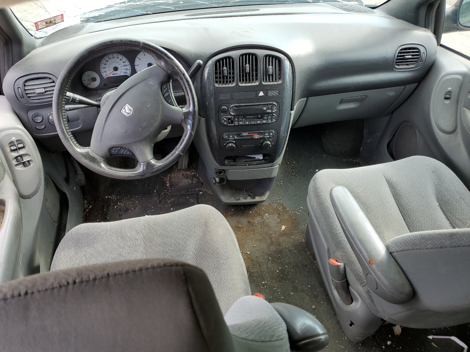 1D4GP45R45B118740 2005 Dodge Caravan Sxt