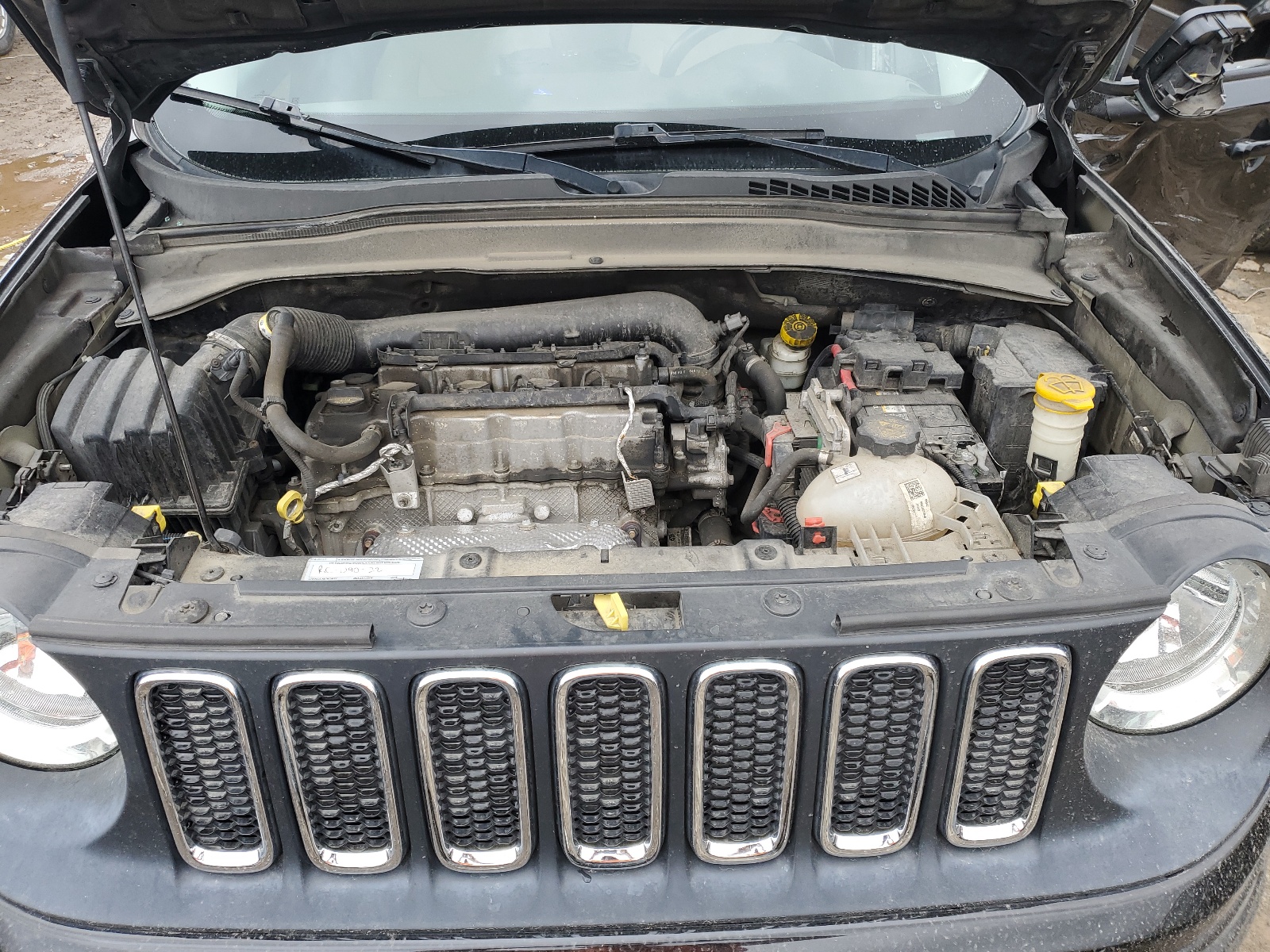 ZACCJABT9FPB25122 2015 Jeep Renegade Latitude