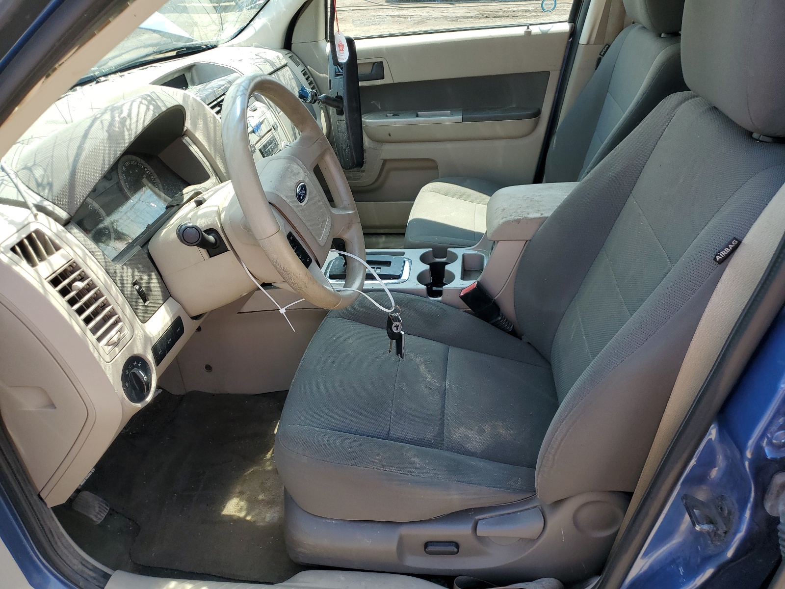 1FMCU0DG1AKA39951 2010 Ford Escape Xlt