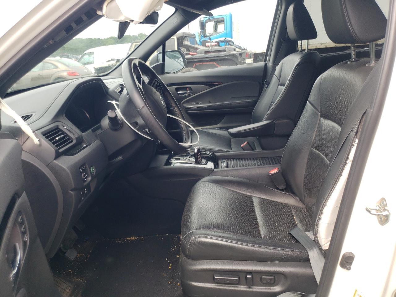 2019 Honda Passport Touring VIN: 5FNYF8H92KB010648 Lot: 64642184