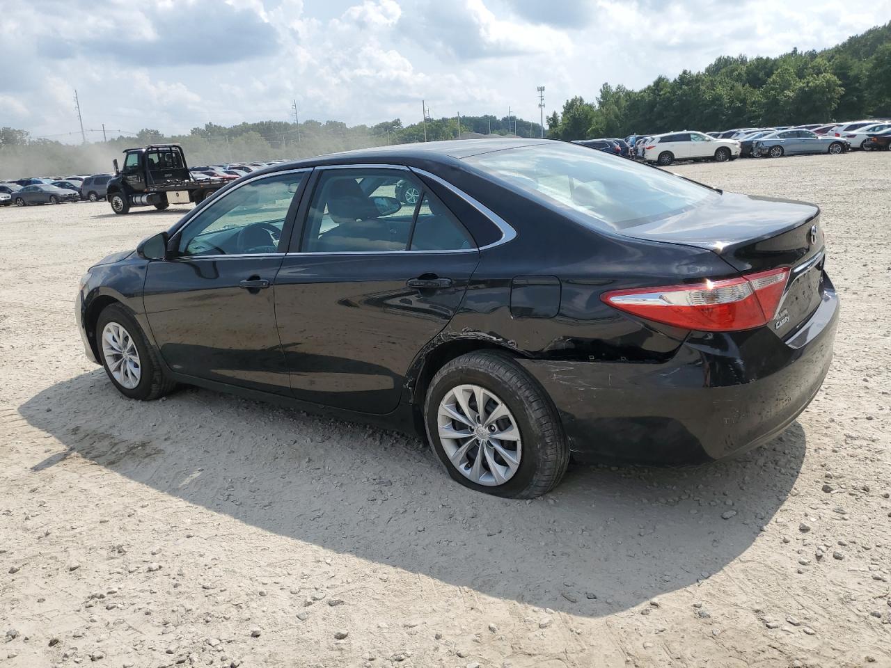 4T4BF1FK5GR523816 2016 TOYOTA CAMRY - Image 2