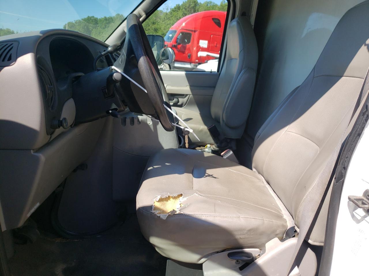 2002 Ford Econoline E350 Super Duty Cutaway Van VIN: 1FDWE35F42HB11452 Lot: 59829374