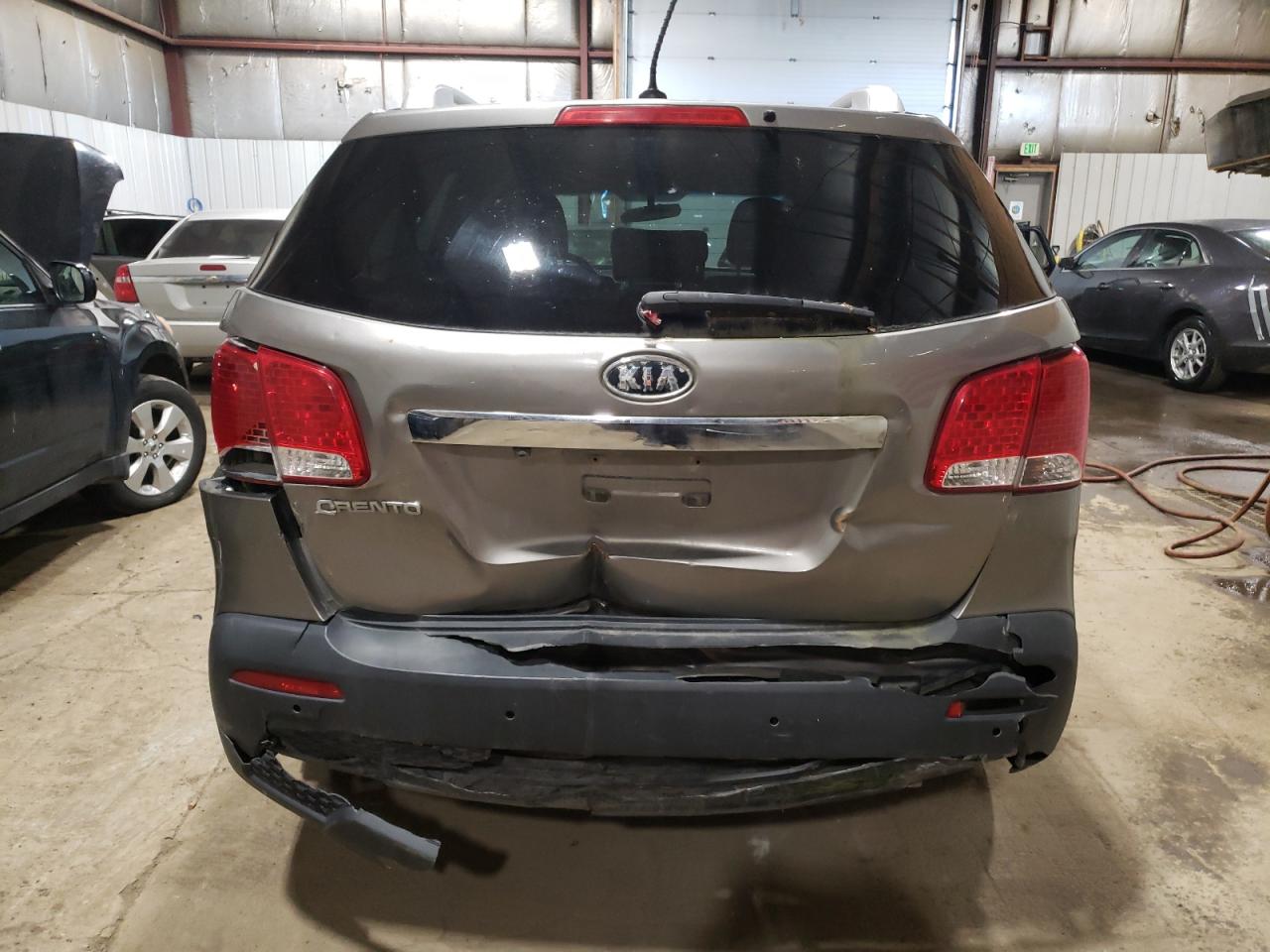 2011 Kia Sorento Base VIN: 5XYKTDA19BG054425 Lot: 65472124