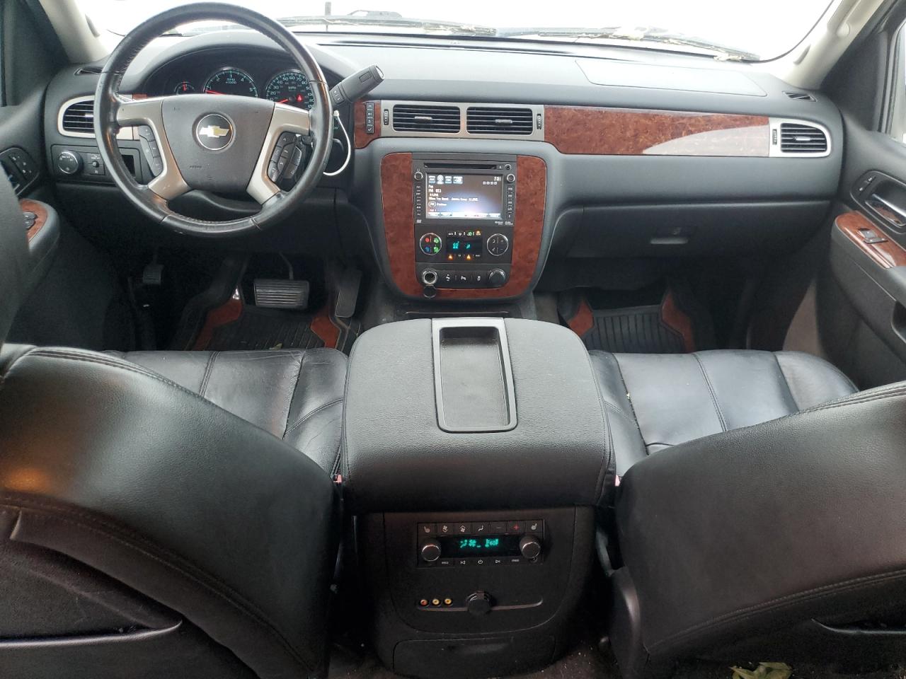 2013 Chevrolet Suburban C1500 Lt VIN: 1GNSCJE07DR190774 Lot: 63005294