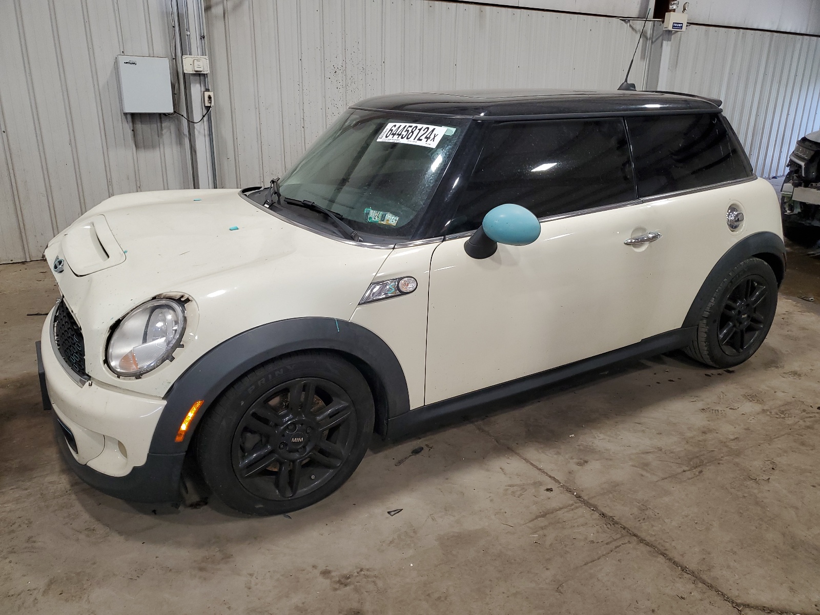 2013 Mini Cooper S vin: WMWSV3C56DT477486