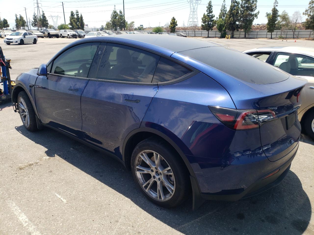 7SAYGDEE1PA141620 Tesla Model Y  2