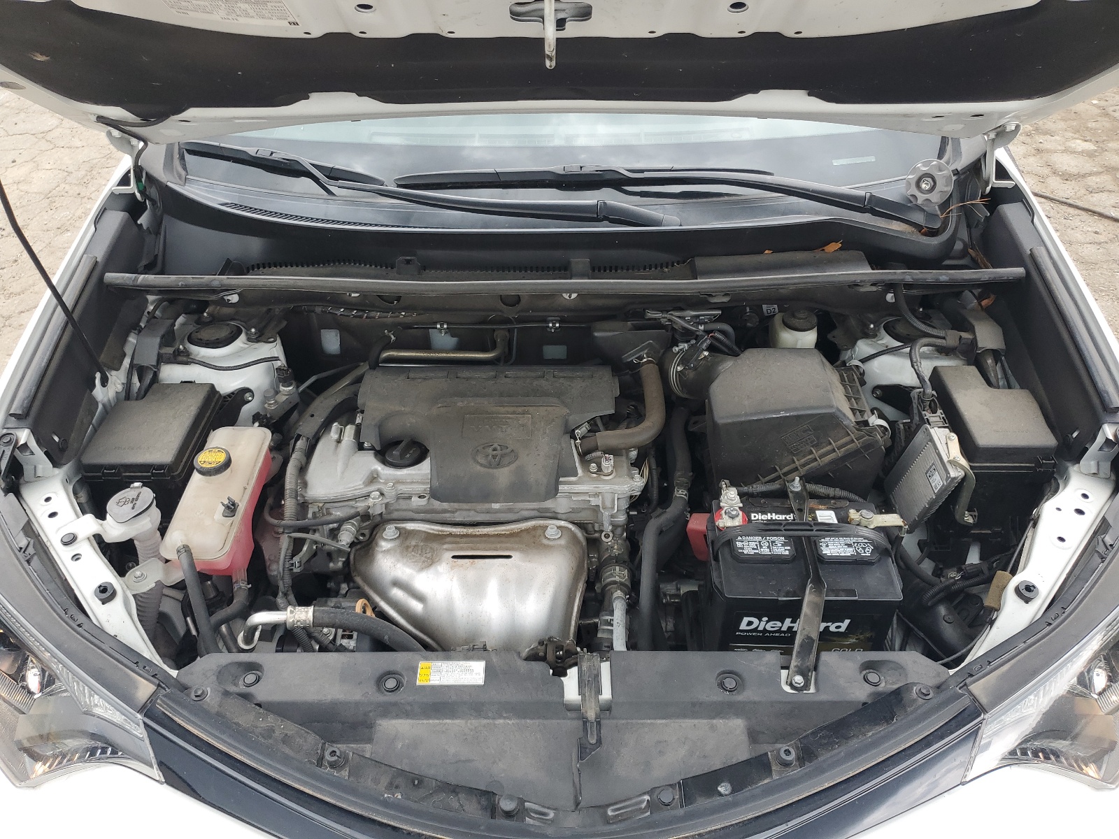 2T3RFREV1JW810619 2018 Toyota Rav4 Adventure