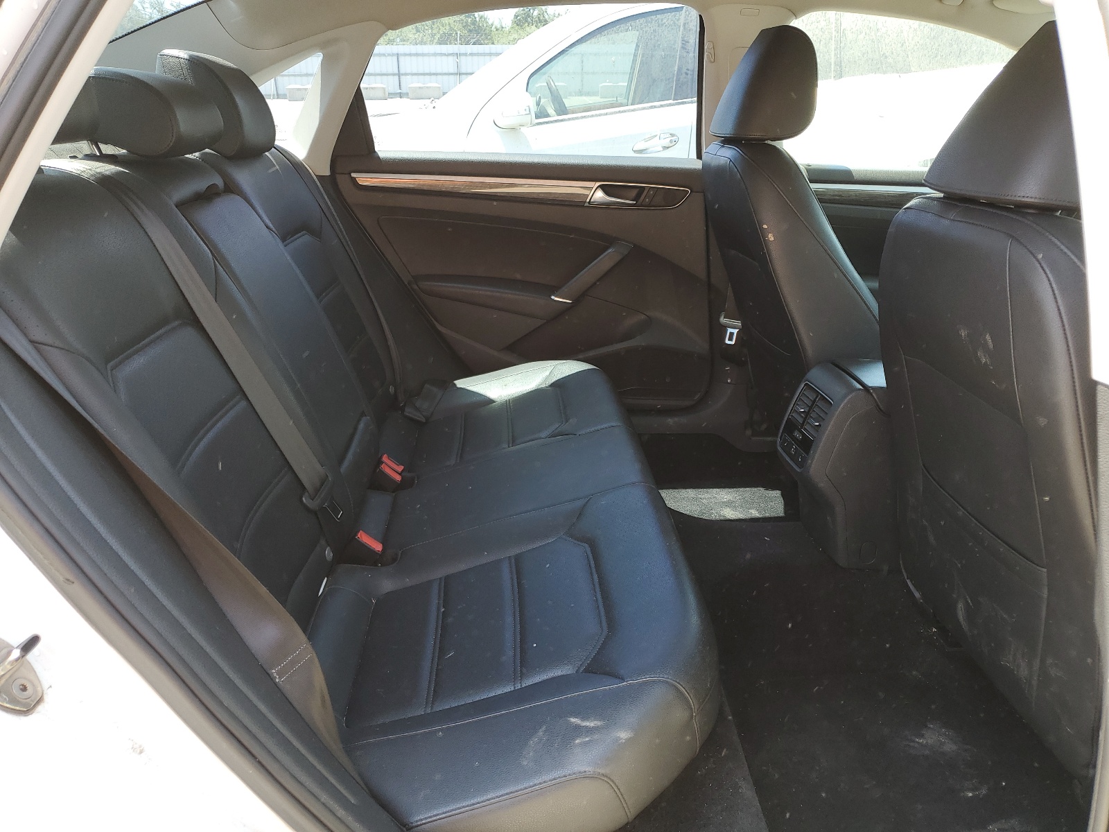 1VWGT7A36HC002768 2017 Volkswagen Passat Se