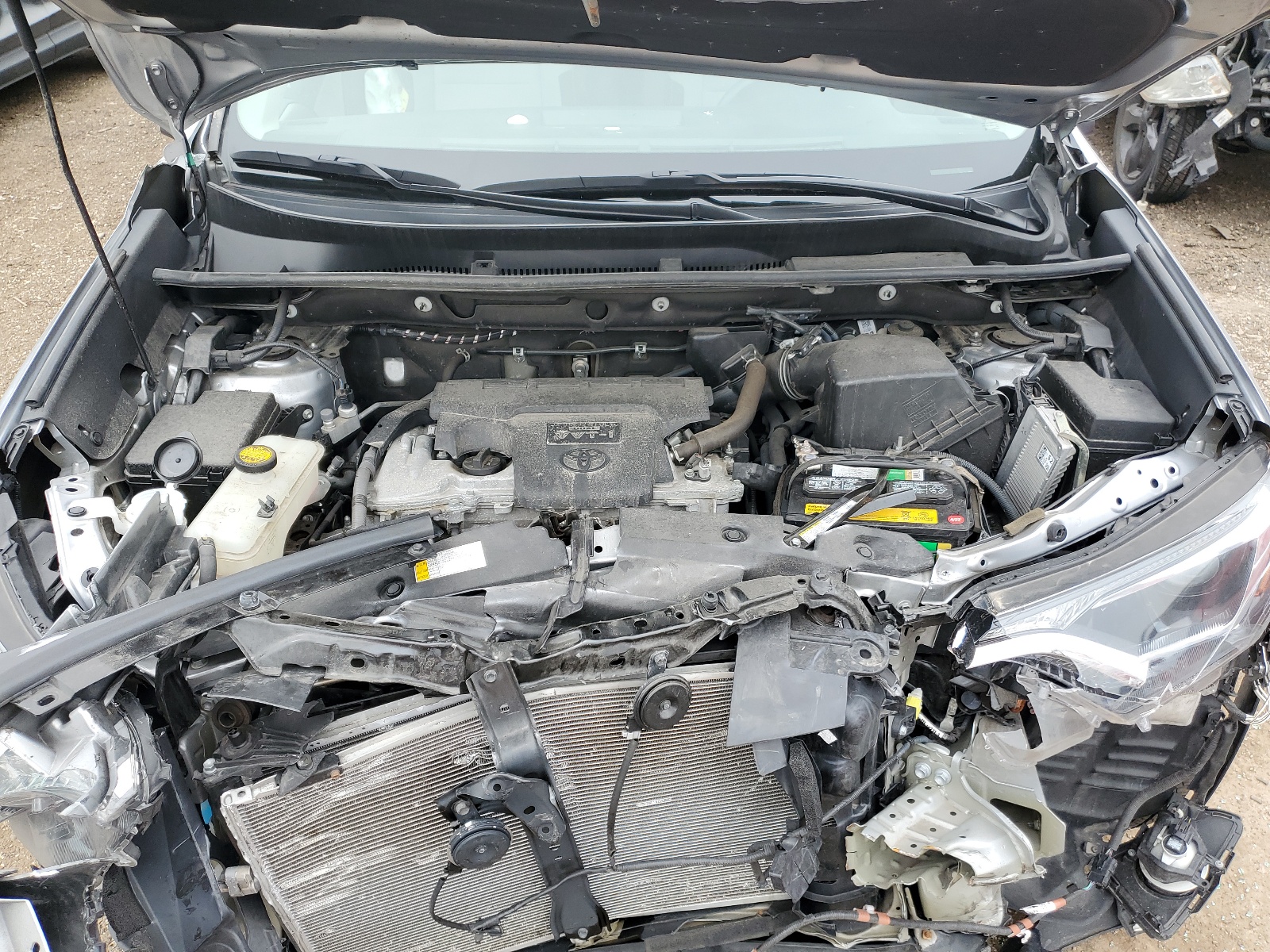 2T3RFREV4HW629346 2017 Toyota Rav4 Xle