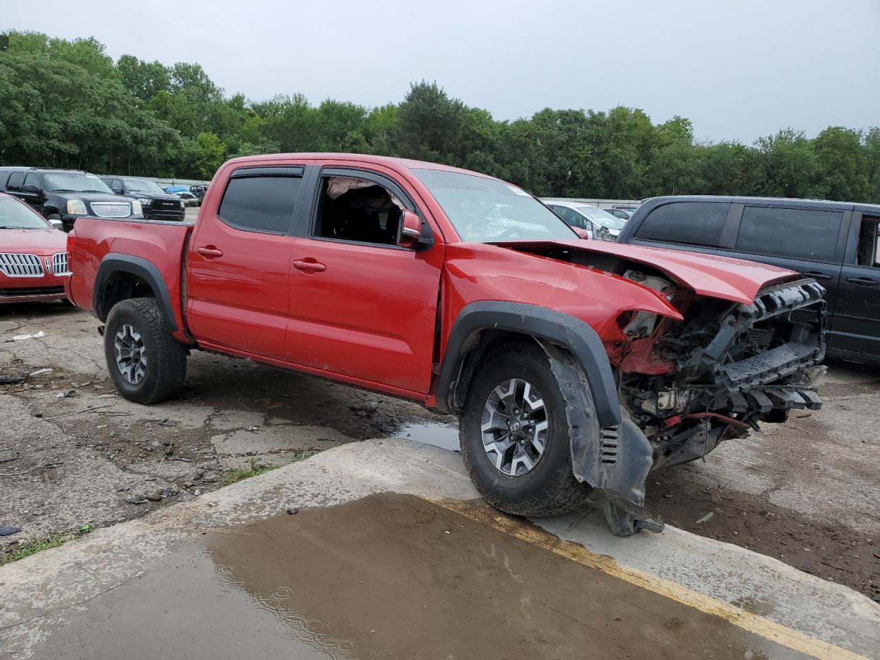 2017 Toyota Tacoma - Image 4