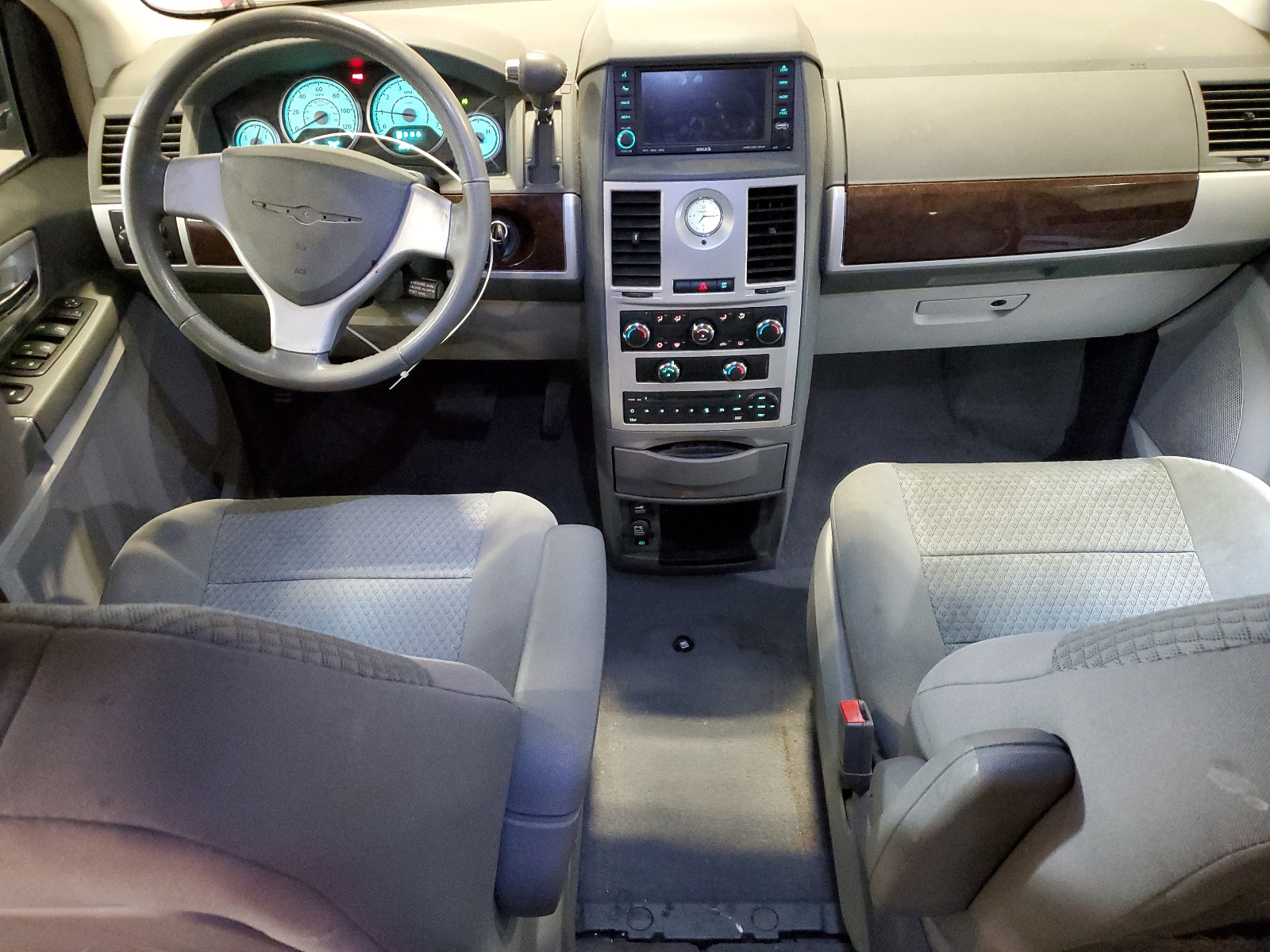 2A4RR5D13AR357669 2010 Chrysler Town & Country Touring