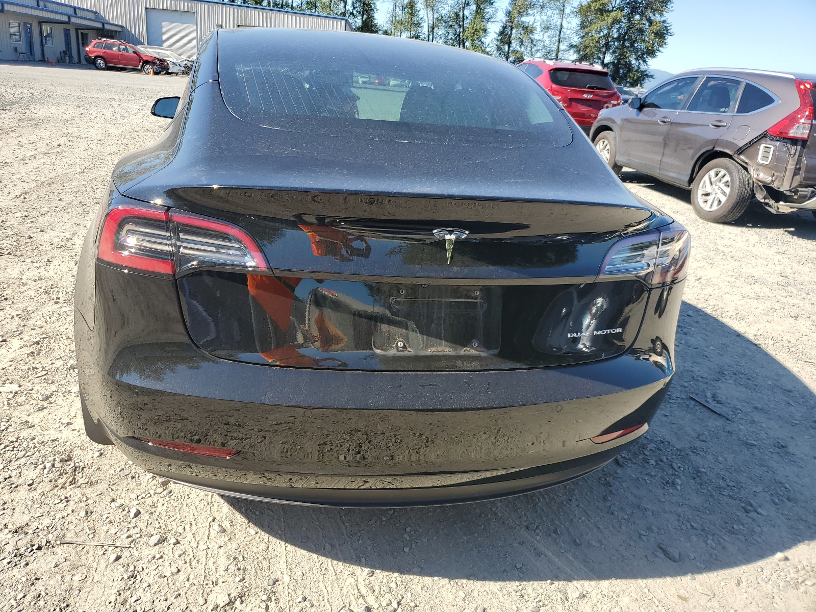 5YJ3E1EB9JF183187 2018 Tesla Model 3