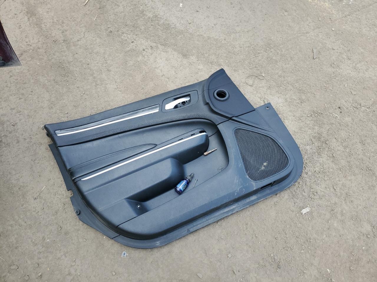 2015 Chrysler 300 Limited VIN: 2C3CCARG0FH797627 Lot: 63331354