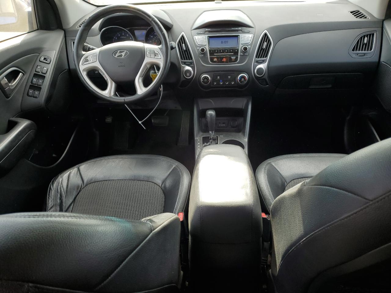 2012 Hyundai Tucson - Image 8