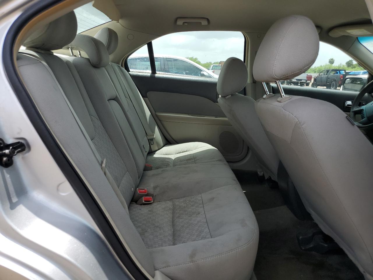 2012 Ford Fusion S VIN: 3FAHP0GA2CR130112 Lot: 61496614