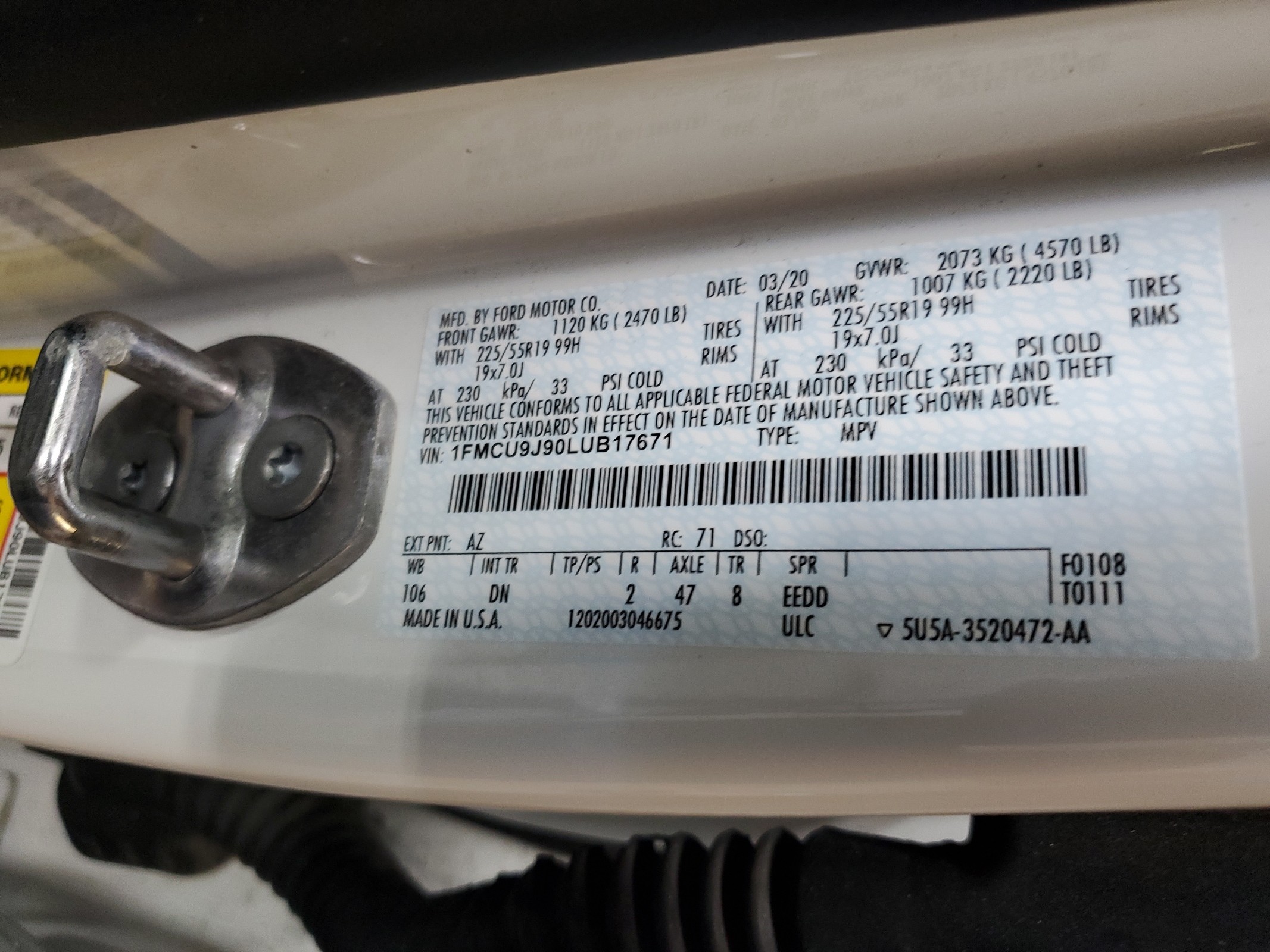 1FMCU9J90LUB17671 2020 Ford Escape Titanium