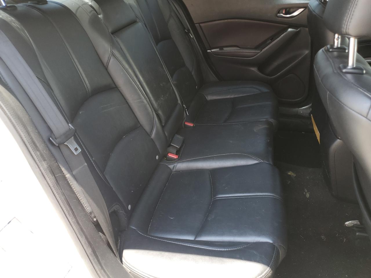 2018 Mazda 3 Touring VIN: 3MZBN1V37JM183671 Lot: 63093954