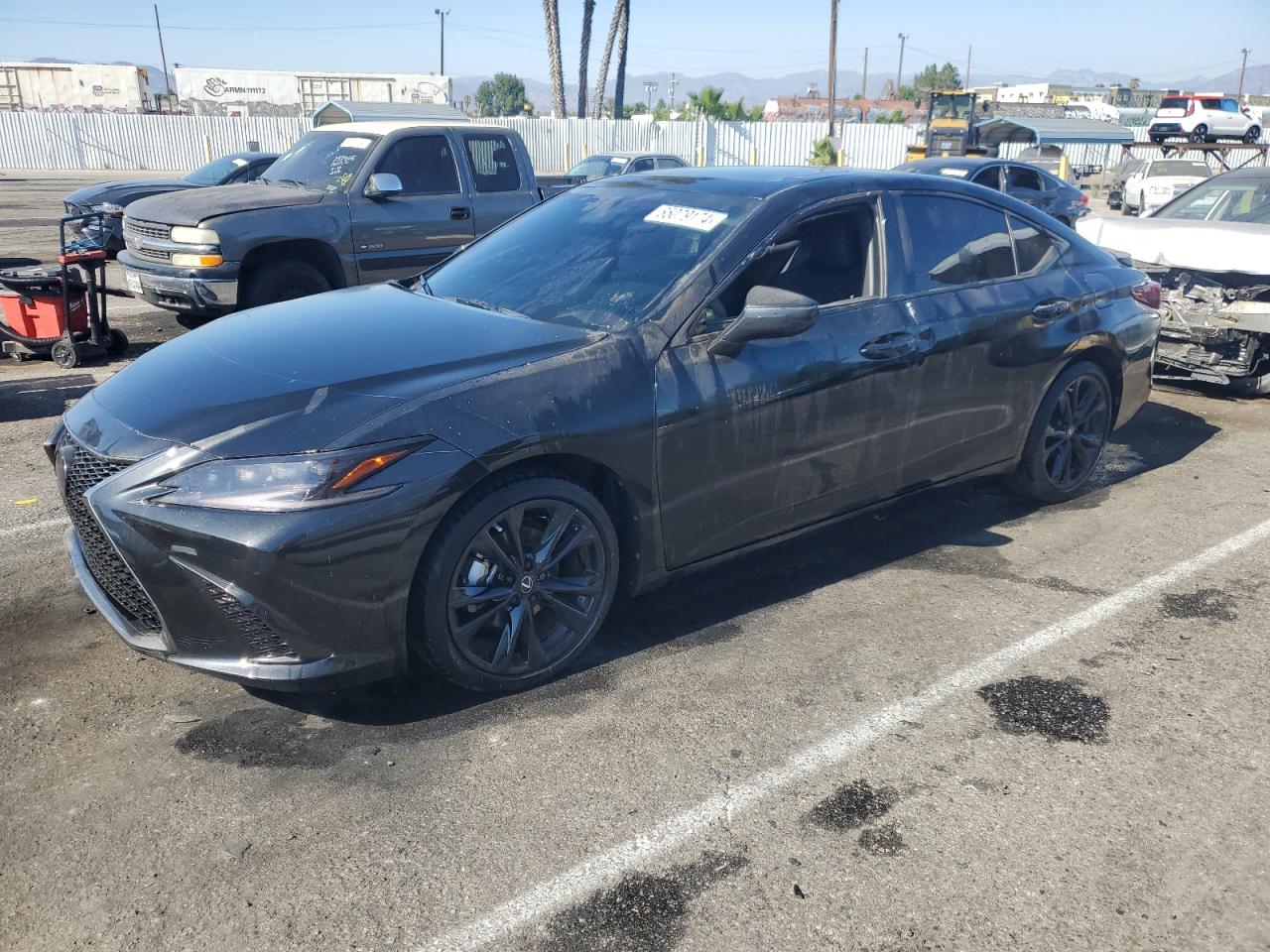 2023 Lexus ES - Image 1