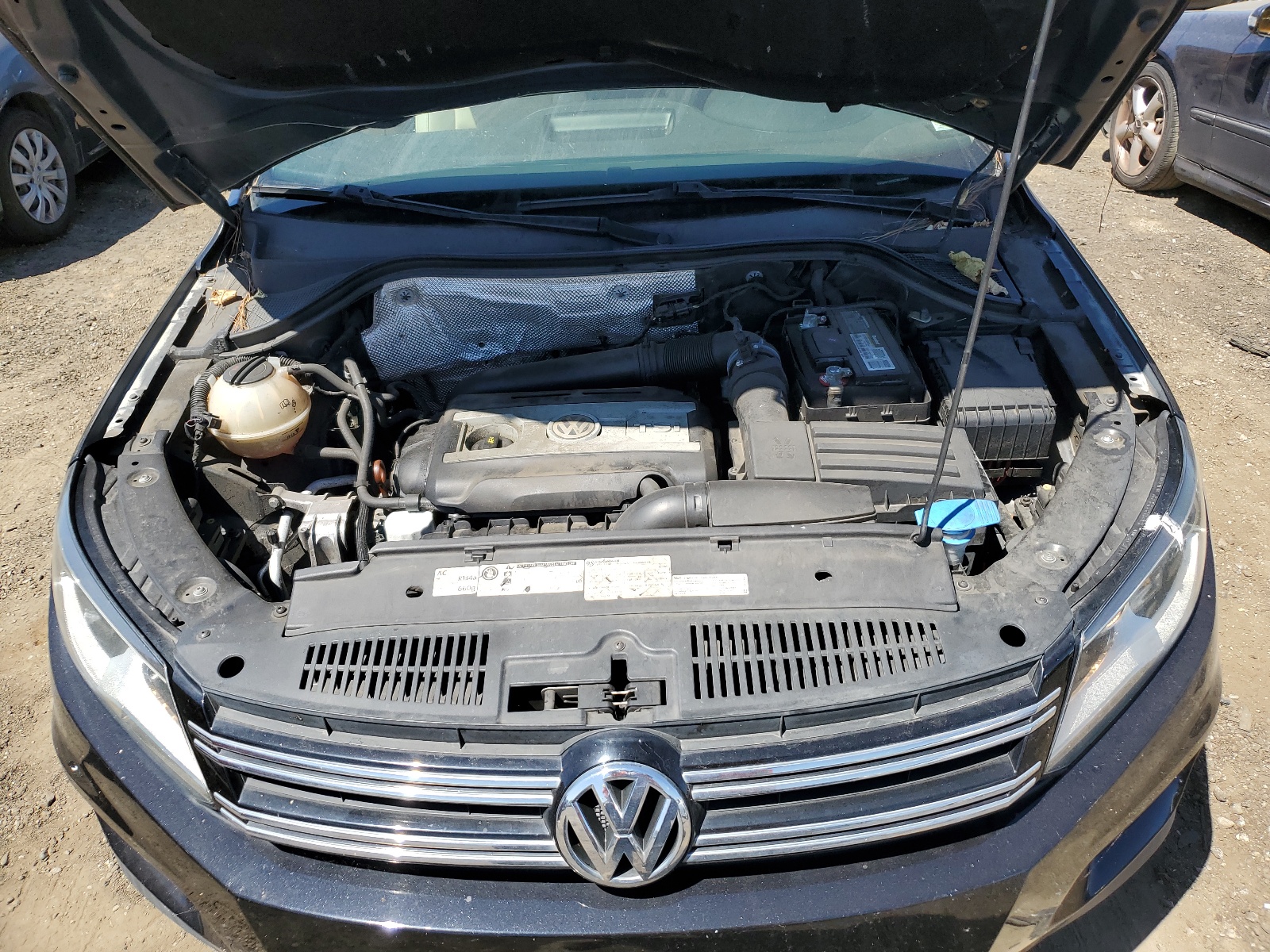 WVGAV7AX6CW578854 2012 Volkswagen Tiguan S