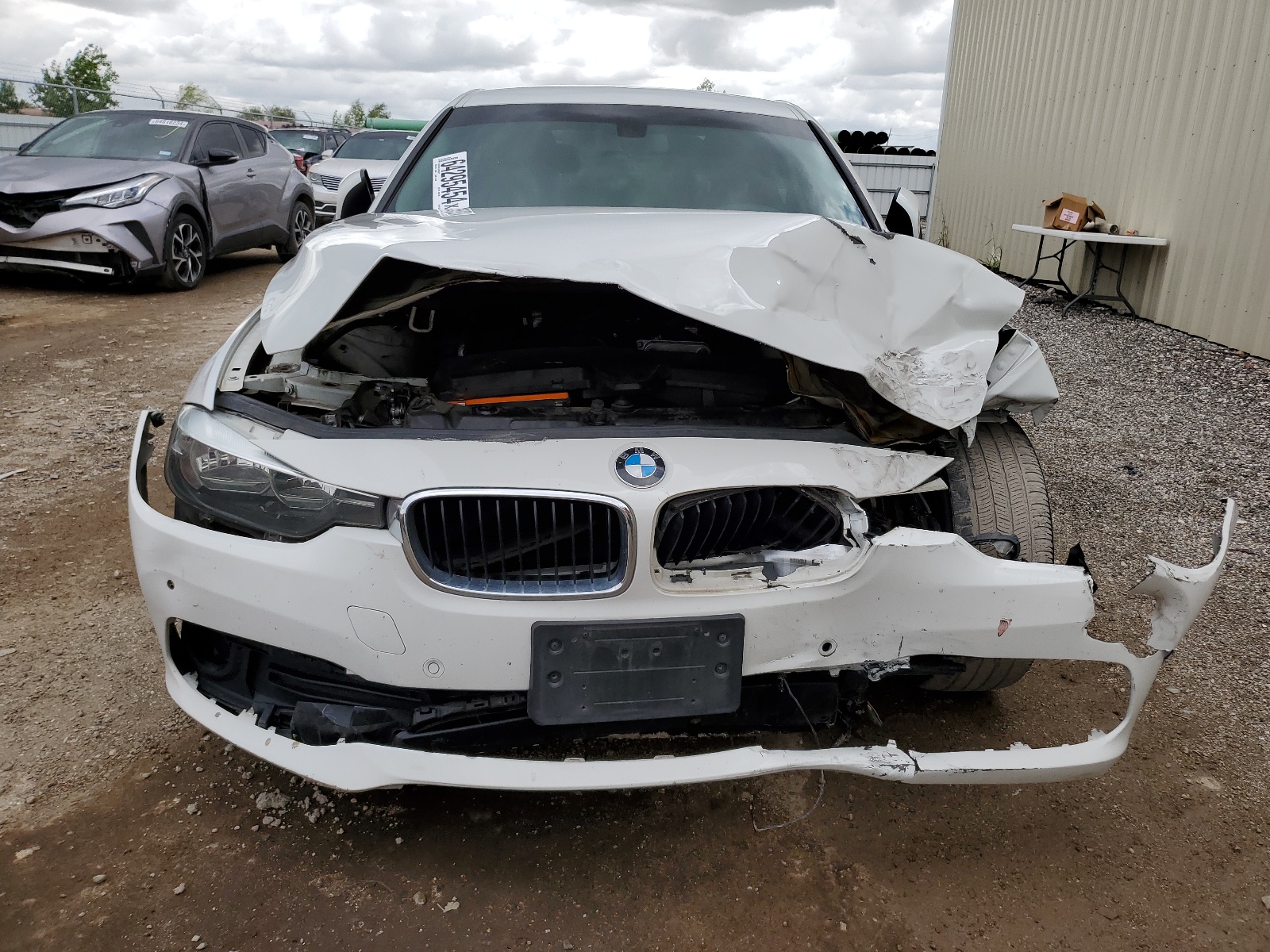 2016 BMW 320 I vin: WBA8E1G53GNU11236