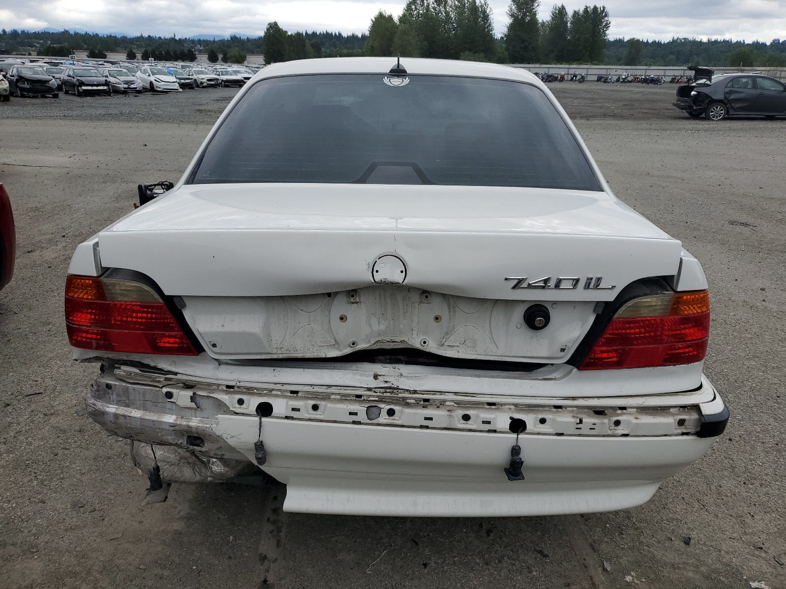 WBAGH83481DP18701 2001 BMW 740 Il