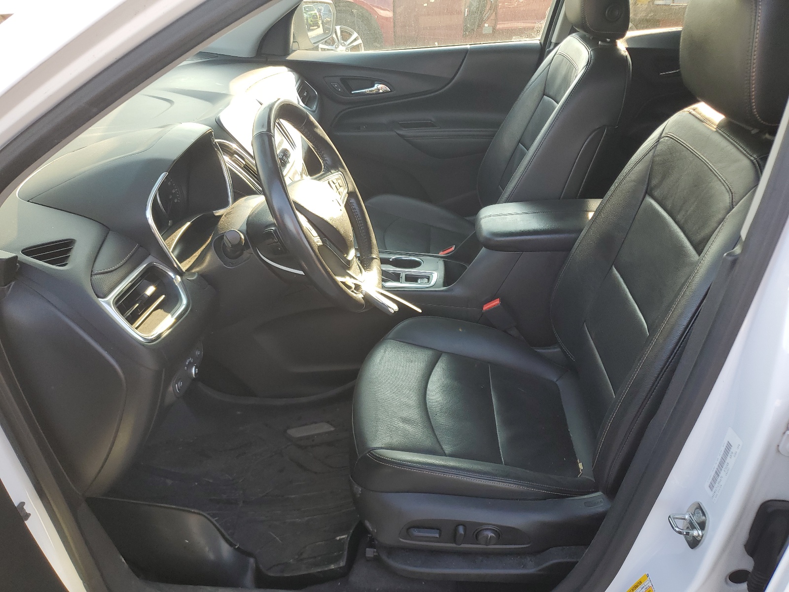 3GNAXMEV7JL394474 2018 Chevrolet Equinox Premier