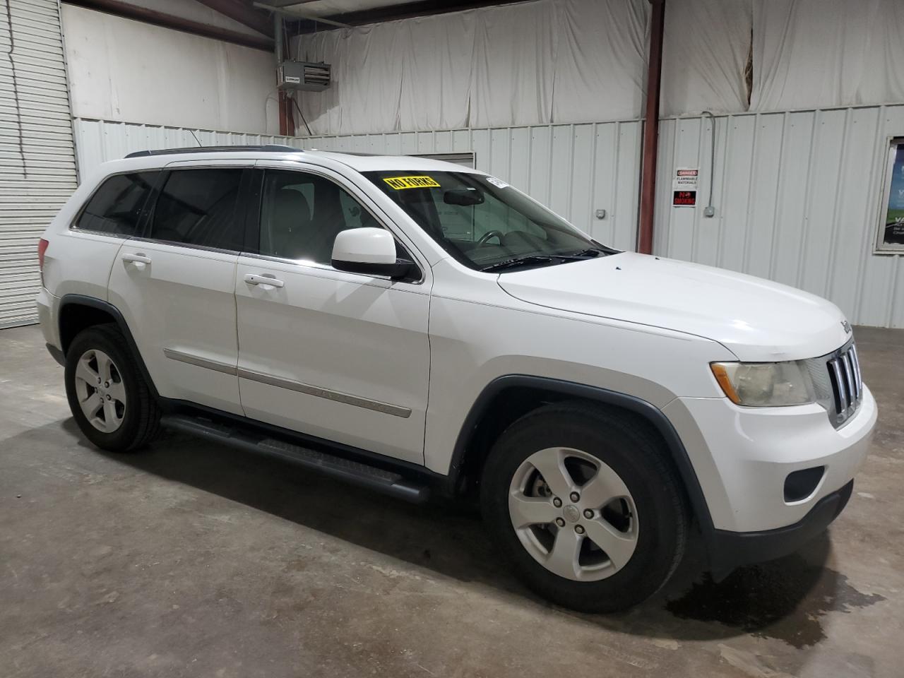 2013 Jeep Grand Cherokee Laredo VIN: 1C4RJEAG1DC514327 Lot: 65346064