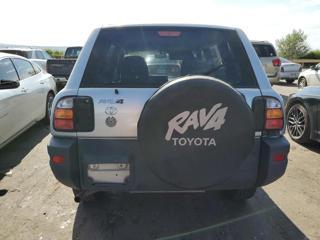 1998 Toyota Rav4 VIN: JT3HP10V7W7092695 Lot: 61296894