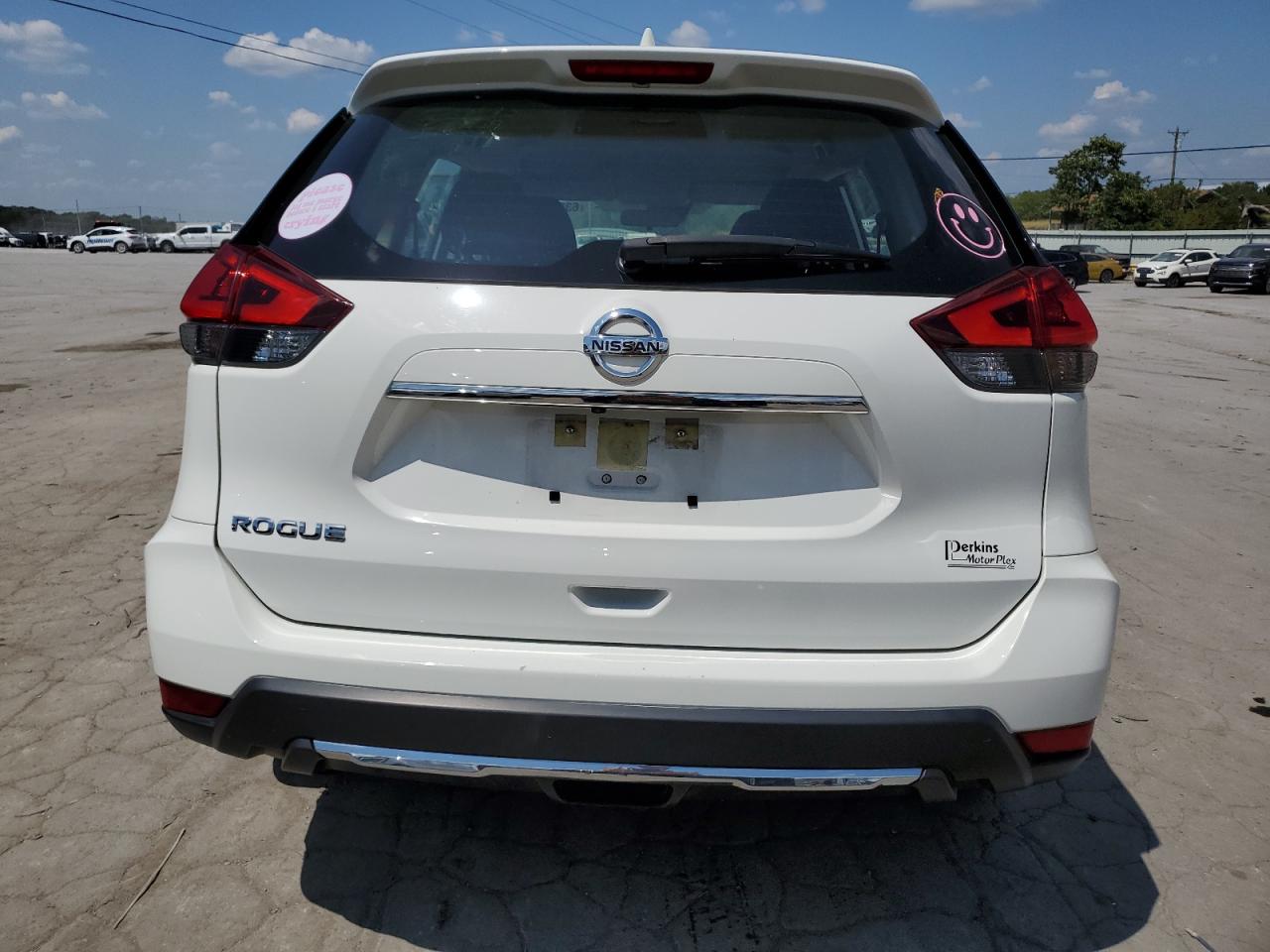2020 Nissan Rogue S VIN: JN8AT2MT8LW040568 Lot: 63393114