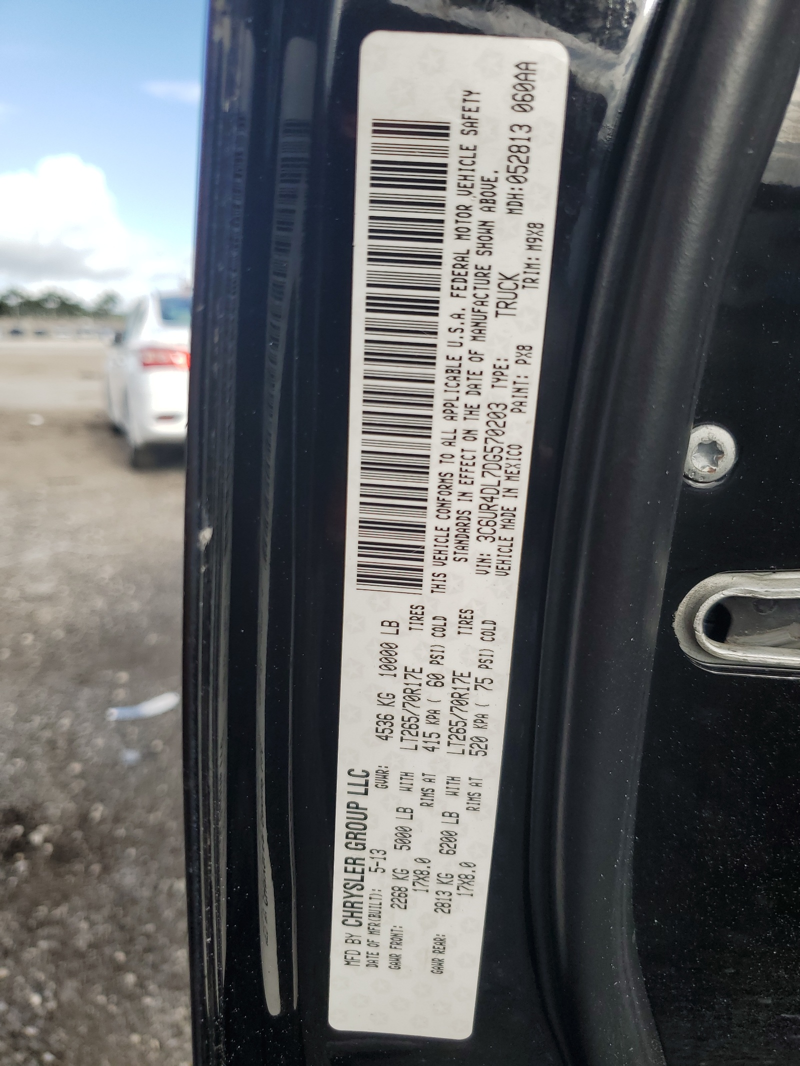 3C6UR4DL7DG570203 2013 Ram 2500 Slt