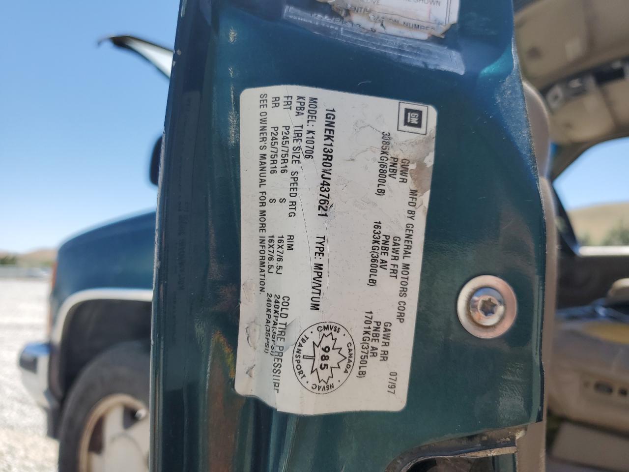 1997 Chevrolet Tahoe K1500 VIN: 1GNEK13R0VJ437621 Lot: 52763335