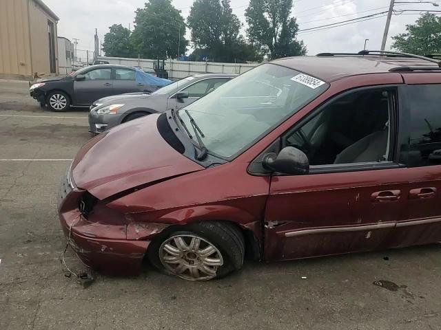 2007 Chrysler Town & Country Touring VIN: 2A4GP54L57R205707 Lot: 61389854