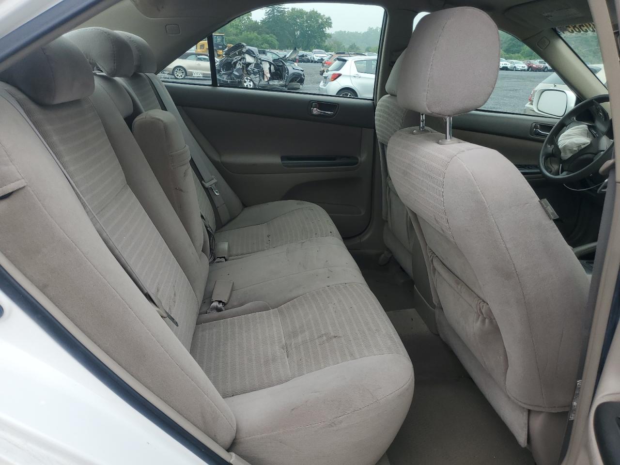 2005 Toyota Camry Le VIN: 4T1BE30K55U555812 Lot: 61805854