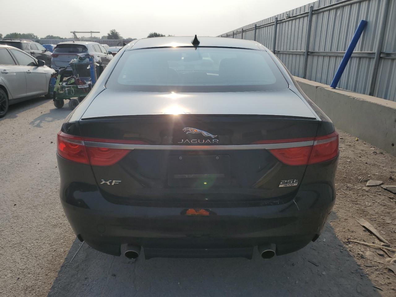 SAJBL4FX6JCY56206 2018 Jaguar Xf R - Sport