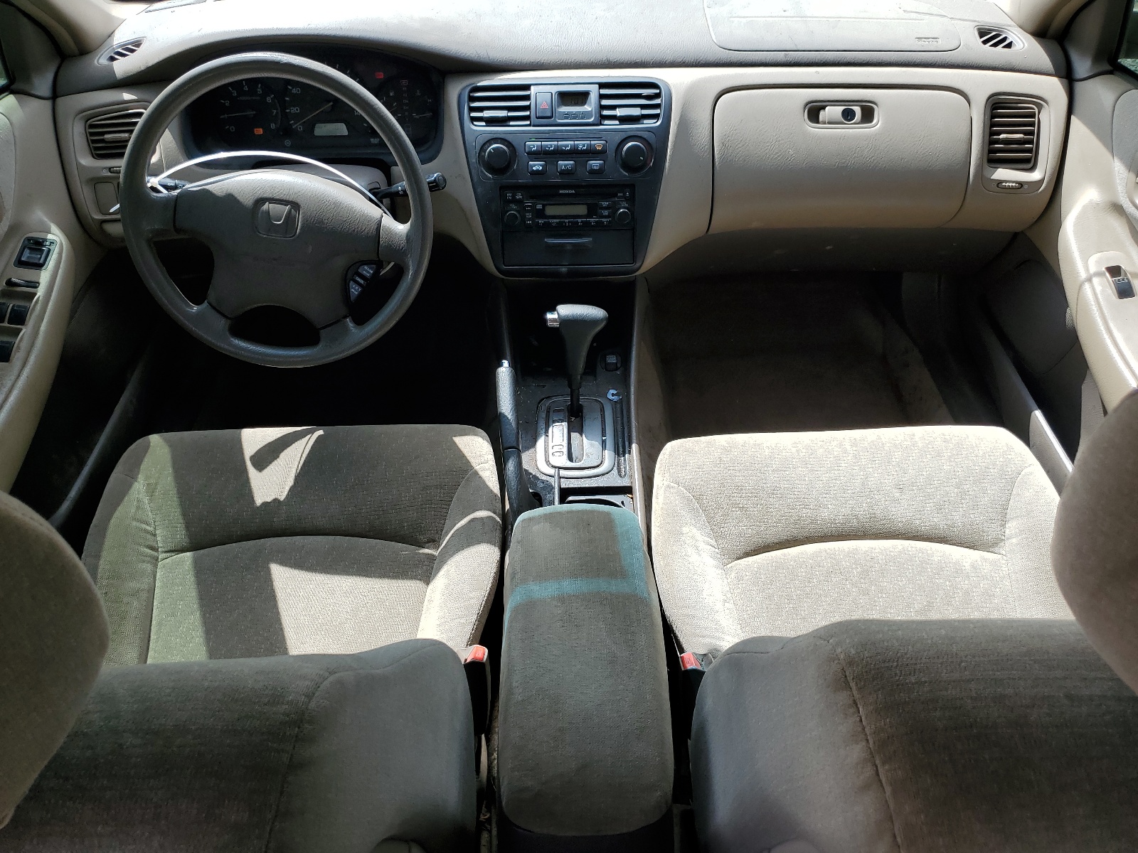 1HGCG16421A035208 2001 Honda Accord Lx