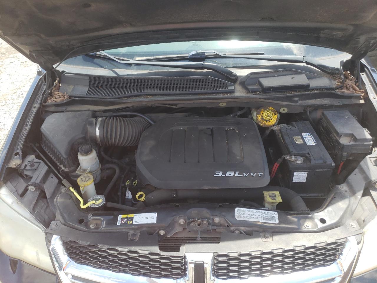 2014 Dodge Caravan - Image 13